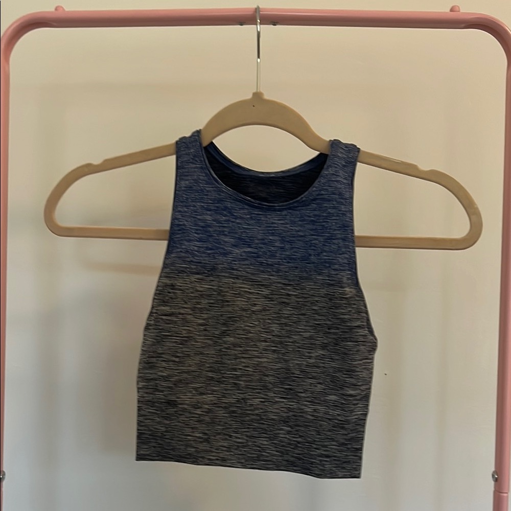 Lululemon grey and blue athletic crop
